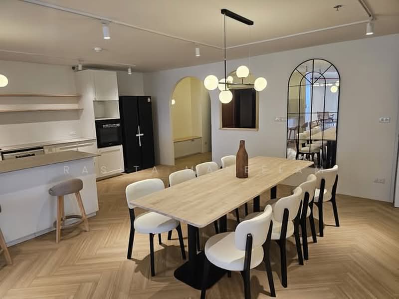 Las Colinas, Bangkok, Sukhumvit 21 Road, Khlongtoei Nua, Watthana, Bangkok, 4 Bedrooms, 200 sqm, Condo For Rent, by Rasita Maneelam, 500433747 - DDproperty.com