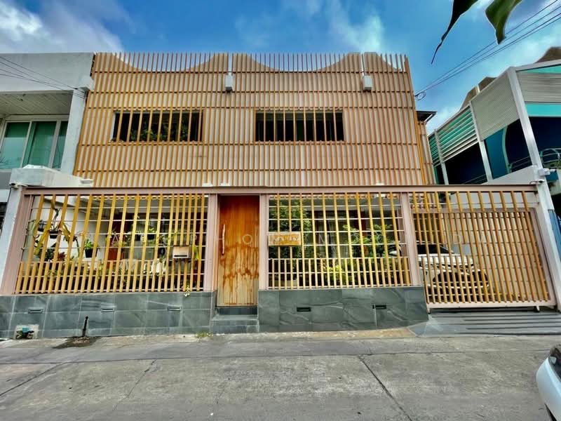 2-BR House, Bangkok, Khlong Tan Nua, Watthana, Bangkok, 2 Bedrooms, 136 sqm, Single Detached House For Rent, by Chatuphon Mochida, 500433800 - DDproperty.com