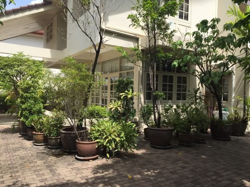 3-BR House, Bangkok, Lat Yao, Chatuchak, Bangkok, 3 Bedrooms, 204 sqm, Single Detached House For Rent, by Woraruethai Klumbun, 500433826 - DDproperty.com