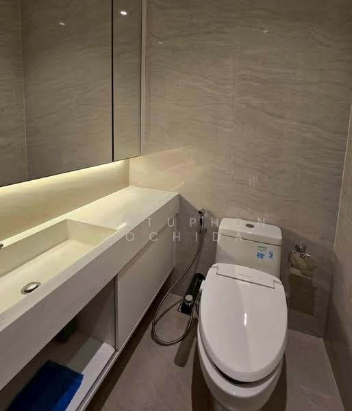 Muniq Langsuan, Bangkok, Soi Tonson, Lumphini, Pathum Wan, Bangkok, 2 Bedrooms, 86 sqm, Condo For Rent, by Chatuphon Mochida, 500433833 - DDproperty.com