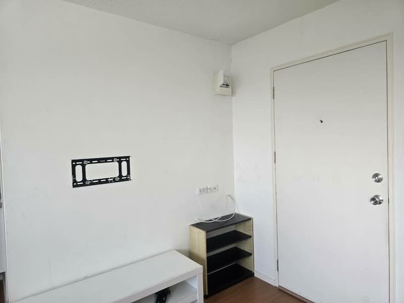Lumpini Condo Town Romklao-Suvarnabhumi, Bangkok, Rom Klao Road 1, Khlong Sam Prawet, Lat Krabang, Bangkok, Studio, 22 sqm, Condo For Sale, by Thitipak Chertchukiatkong, 500433846 - DDproperty.com
