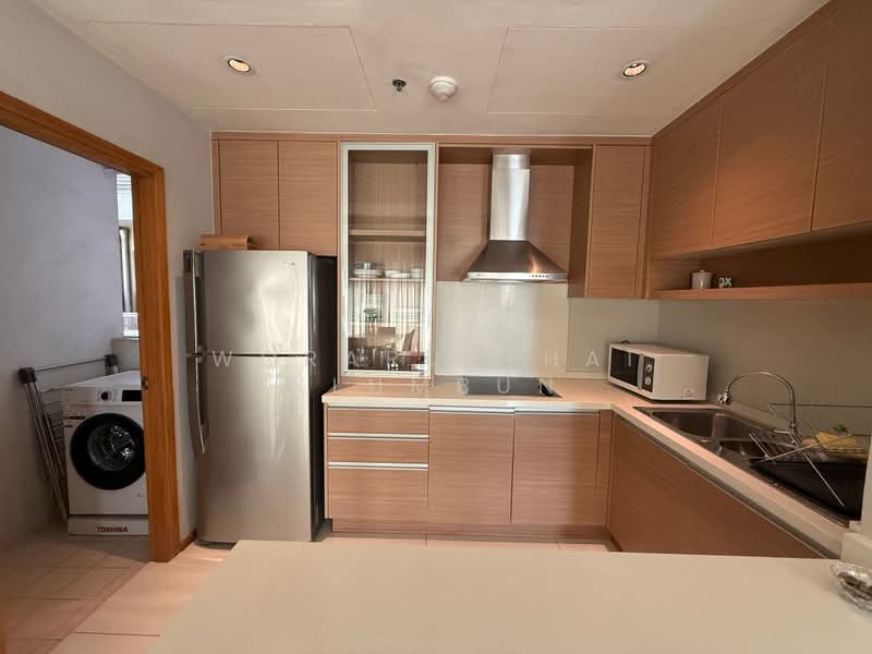 The Emporio Place, Bangkok, 93 Soi Sukhumvit 24, Sukhumvit Road, Khong Tan, Khlong Toei, Bangkok, 2 Bedrooms, 104 sqm, Condo For Sale, by Woraruethai Klumbun, 500433958 - DDproperty.com