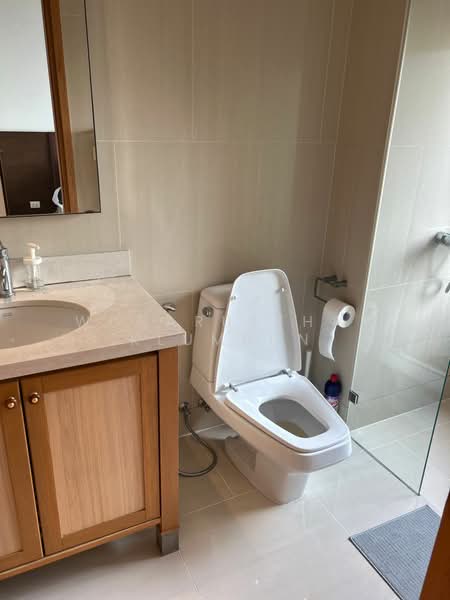 The Emporio Place, Bangkok, 93 Soi Sukhumvit 24, Sukhumvit Road, Khong Tan, Khlong Toei, Bangkok, 2 Bedrooms, 104 sqm, Condo For Sale, by Woraruethai Klumbun, 500433958 - DDproperty.com