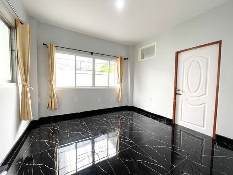 Baan Lalin The Young Executive Onnut-Wongwaen-Suwannabhumi, Bangkok, Chaloem Phrakiat Rama 9 Road, Dok Mai, Prawet, Bangkok, 4 Bedrooms, 150 sqm, Single Detached House For Rent, by นัฐพงค์ มณีอัครเนตร, 500433976 - DDproperty.com