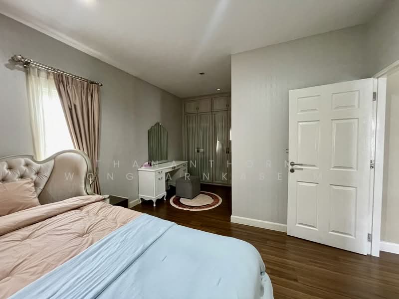 Burasiri Panyaintra, Bangkok, Khlong Song Road, Bang Chun, Khlong Sam Wa, Bangkok, 3 Bedrooms, 165 sqm, Single Detached House For Rent, by Thananthorn Wongvarnkaseam, 500433979 - DDproperty.com