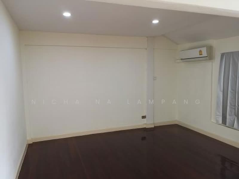 3-BR Townhouse, Bangkok, Khong Tan, Khlong Toei, Bangkok, 3 Bedrooms, 248 sqm, Townhouse For Sale, by Nicha Na Lampang, 500434031 - DDproperty.com