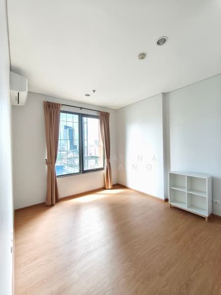 Villa Asoke, Bangkok, 1588 New Petchburi Road, Makkasan, Ratchathewi, Bangkok, 1 Bedroom, 40 sqm, Condo For Sale, by Nicha Na Lampang, 500434035 - DDproperty.com
