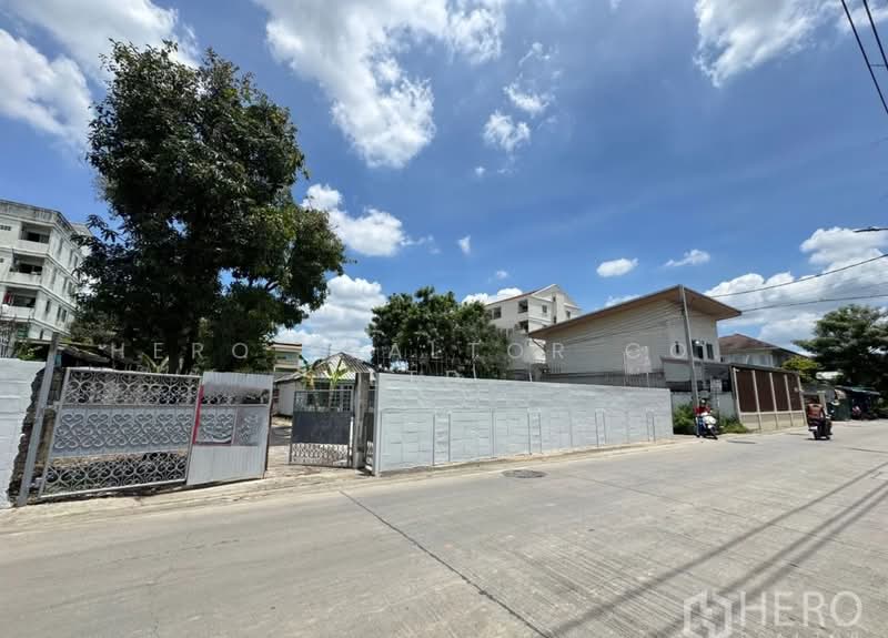 For Rent 1 Bedroom Detached House near BTS Bearing, Mueang Samut Prakan HRE01105, Samut Prakan, Samrong Nua, Muang Samut Prakarn, Samut Prakan, 1 Bedroom, 30 sqm, Single Detached House For Rent, by Hero Realtor Co., Ltd., 500434057 - DDproperty.com
