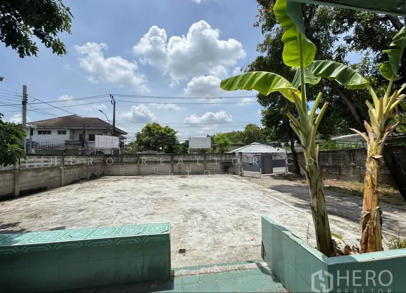 For Rent 1 Bedroom Detached House near BTS Bearing, Mueang Samut Prakan HRE01105, Samut Prakan, Samrong Nua, Muang Samut Prakarn, Samut Prakan, 1 Bedroom, 30 sqm, Single Detached House For Rent, by Hero Realtor Co., Ltd., 500434057 - DDproperty.com