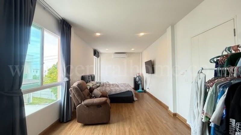 MODEN Rama 2, Samut Sakhon, Soi Wat Panthai Norasing, Local Highway No. 33-0016, Phanthai Norasing, Muang Samut Sakhon, Samut Sakhon, 4 Bedrooms, 220 sqm, Single Detached House For Sale, by คุณ นนทิตา ( ต่าย ), 500434099 - DDproperty.com