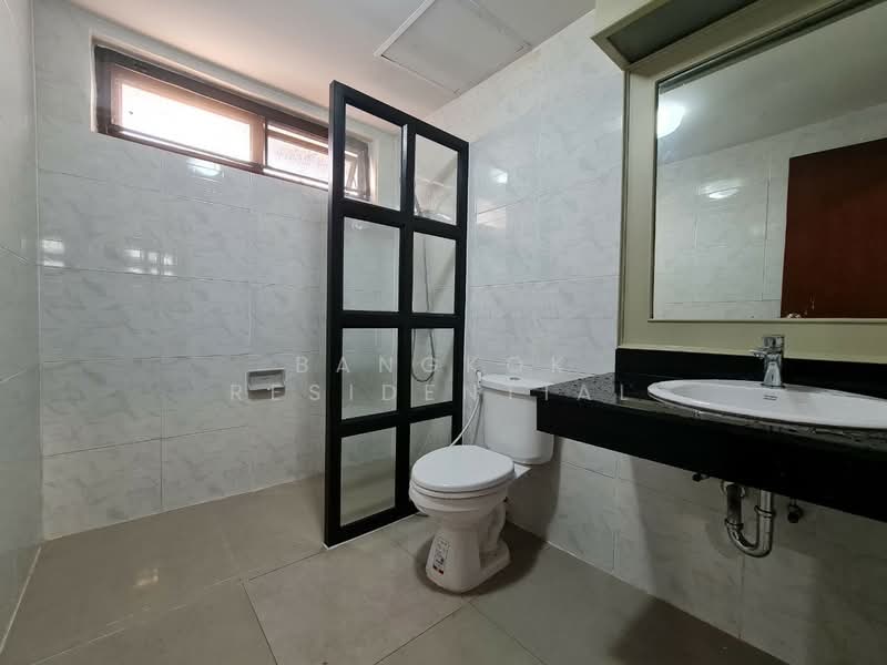 Windsor Tower, Bangkok, 9 Sukhumvit 20 Alley, Khwaeng Khlong Toei, Khlong Toei, Bangkok, 3 Bedrooms, 350 sqm, Condo For Rent, by Bangkok Residential, 500434102 - DDproperty.com