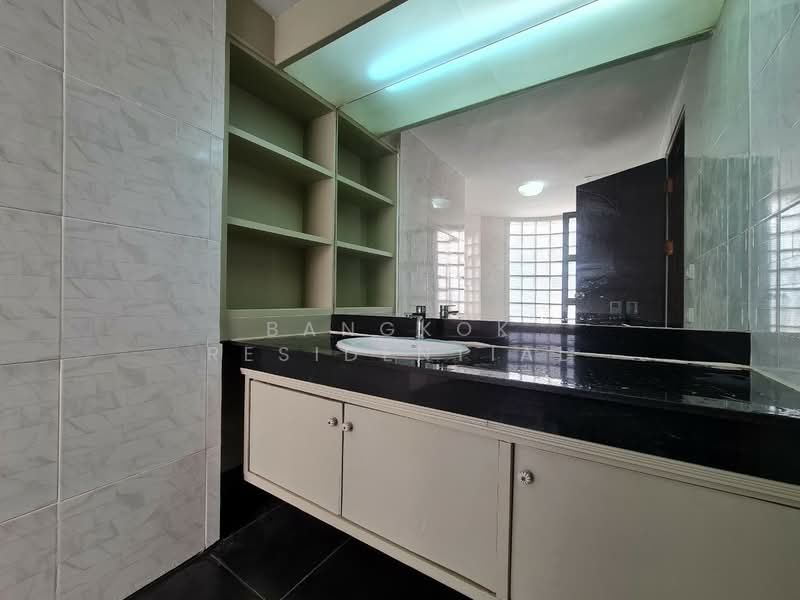 Windsor Tower, Bangkok, 9 Sukhumvit 20 Alley, Khwaeng Khlong Toei, Khlong Toei, Bangkok, 3 Bedrooms, 350 sqm, Condo For Rent, by Bangkok Residential, 500434102 - DDproperty.com