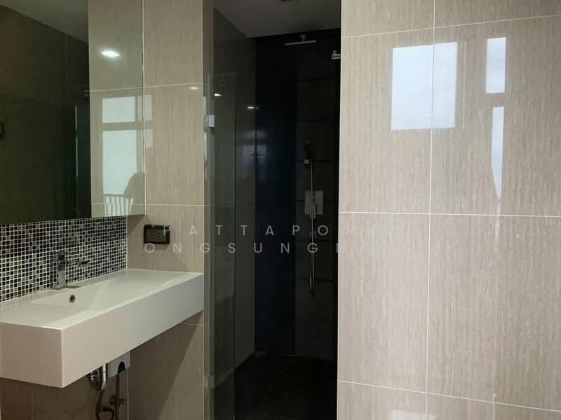 Rhythm Sukhumvit 44/1, Bangkok, Sukhumvit Road, Phra Kanong, Khlong Toei, Bangkok, 1 Bedroom, 60 sqm, Condo For Rent, by Pattaporn Yongsungnone, 500434151 - DDproperty.com