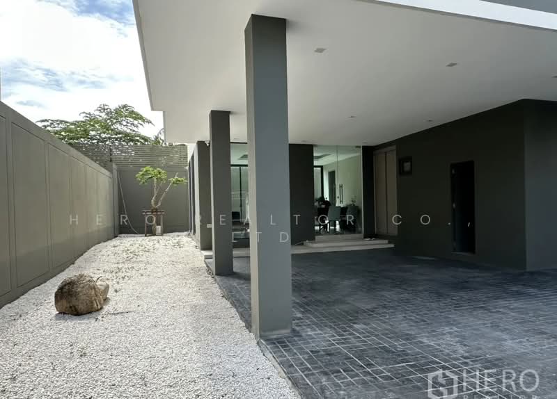 For Rent Home Office 400 sqm near MRT Si Nut, Suan Luang Bangkok HRE01117, Bangkok, Suan Luang, Bangkok, , 400 sqm, Office Space For Rent, by Hero Realtor Co., Ltd., 500434153 - DDproperty.com