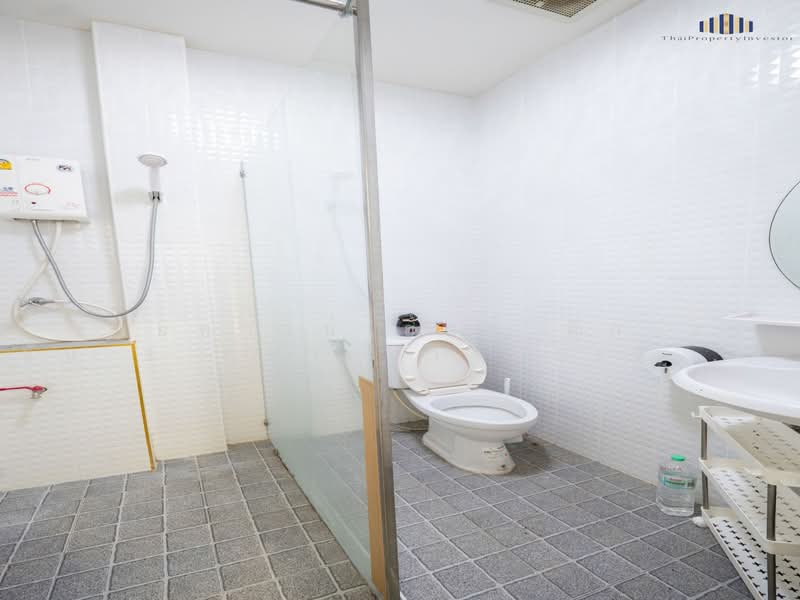 For sale: 5 twostorey townhouse units in Na Jomtien, Chon Buri (Pattaya), Na Chom Thian, Sattahip, Chon Buri (Pattaya), 2 Bedrooms, 600 sqm, Townhouse For Sale, by คุณจี, 500434165 - DDproperty.com