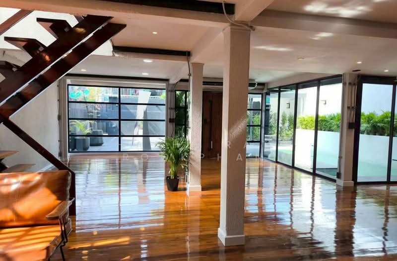 5-BR House, Bangkok, Suan Luang, Suan Luang, Bangkok, 5 Bedrooms, 73 sqm, Single Detached House For Rent, by Hathairat Rookphan, 500434170 - DDproperty.com