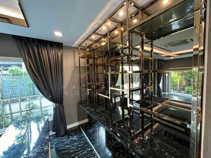 The Grand Pinklao, Bangkok, 594 Borommaratchachonnani Road, Sala Thammasop, Thawi Watthana, Bangkok, 4 Bedrooms, 400 sqm, Single Detached House For Rent, by Hathairat Rookphan, 500434199 - DDproperty.com