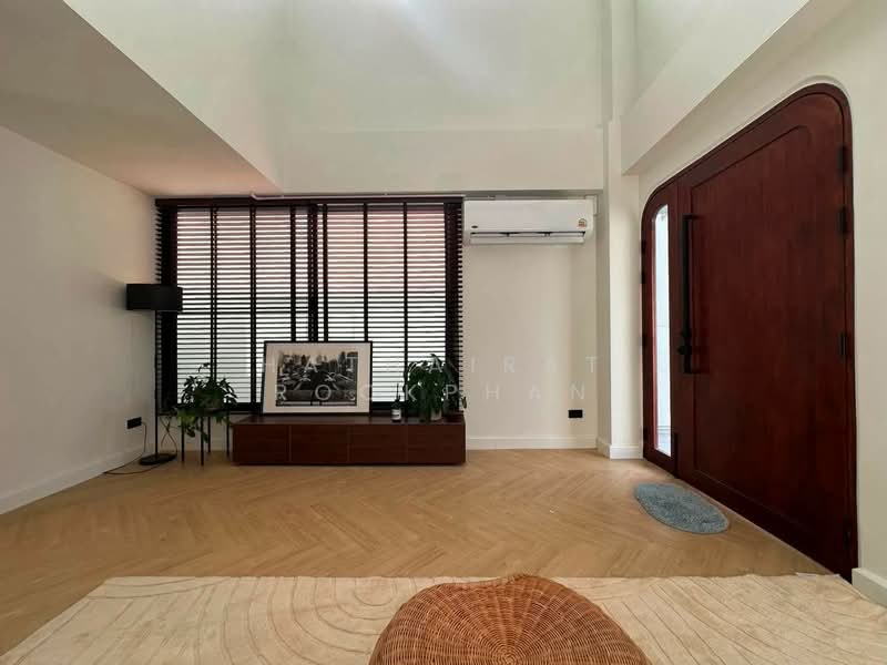 undefined, Bangkok, Lat Phrao, Lat Phrao, Bangkok, 3 Bedrooms, 200 sqm, Townhouse For Rent, by Hathairat Rookphan, 500434228 - DDproperty.com