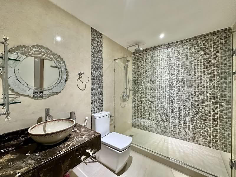 Oriental Towers, Bangkok, 25 Soi Ekkamai 12, Ekkamai Road, Khlong Tan Nua, Watthana, Bangkok, 3 Bedrooms, 315 sqm, Condo For Rent, by Bangkok Residential, 500434229 - DDproperty.com