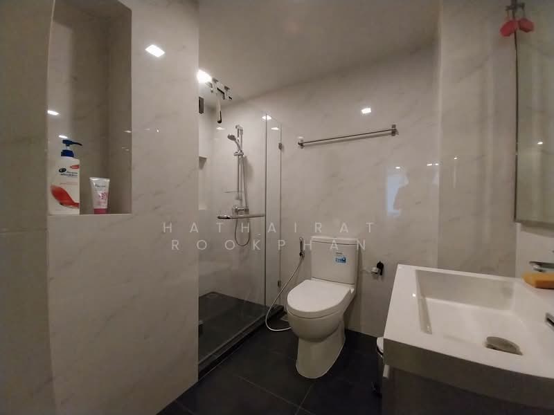 Maestro 01 Sathorn-Yenakat, Bangkok, 14 Yen Akat Road, Thung Maha Mek, Sathon, Bangkok, 1 Bedroom, 34 sqm, Condo For Rent, by Hathairat Rookphan, 500434253 - DDproperty.com