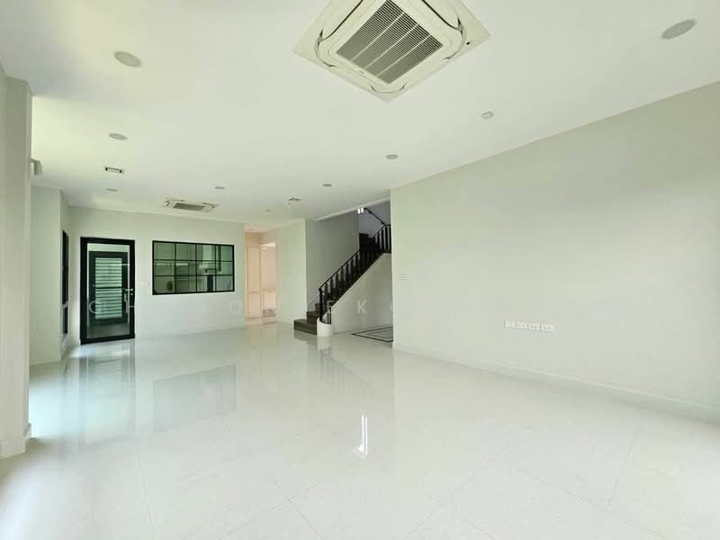 Nantawan Pinklao-Kanchana, Bangkok, 99 Asawaphichet Road, Bang Ra Mat, Taling Chan, Bangkok, 4 Bedrooms, 304 sqm, Single Detached House For Rent, by Chanon Ekongkarn, 500434299 - DDproperty.com