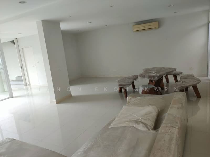 บ้าน 3-ห้องนอน, กรุงเทพ, สะพานสูง, กรุงเทพ, 310 ตร.ม., บ้านเดี่ยว ขาย, โดย Chanon Ekongkarn, 500434333 - DDproperty.com