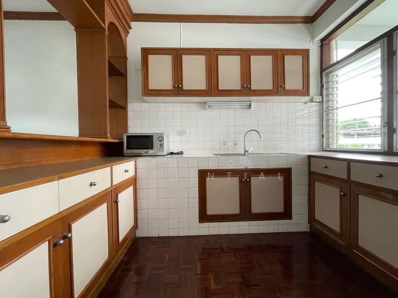 Aree Mansion, Bangkok, Sukhumvit, Khong Tan, Khlong Toei, Bangkok, 3 Bedrooms, 180 sqm, Apartment For Rent, by Bangkok Residential, 500434388 - DDproperty.com
