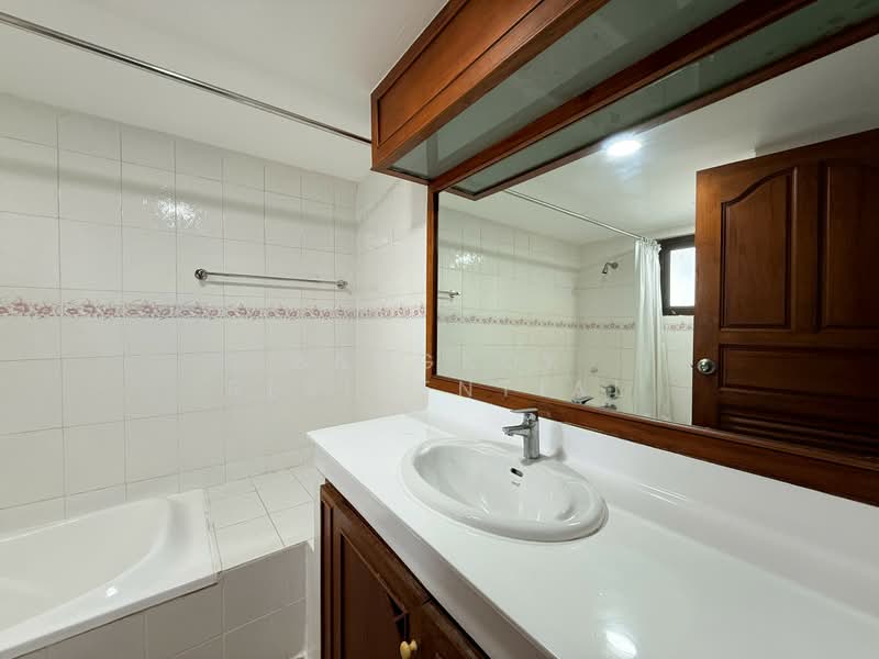Sethiwan Mansion Sukhumvit 49, Bangkok, Soi Sukhumvit 49, Khlong Tan Nua, Watthana, Bangkok, 3 Bedrooms, 300 sqm, Apartment For Rent, by Bangkok Residential, 500434448 - DDproperty.com