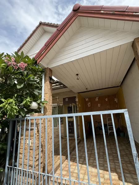 โครงการ: ภัทรไพรเวท 2 ปทุม-สามโคก, Pathum Thani, Sam Khok, Sam Khok, Pathum Thani, 3 Bedrooms, 100 sqm, Townhouse For Sale, by คุณหลิน, 500434461 - DDproperty.com