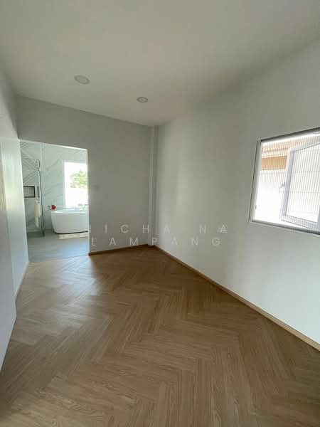 Sukhumvit Garden City 2, Bangkok, Bang Chak, Phra Khanong, Bangkok, 4 Bedrooms, 250 sqm, Single Detached House For Sale, by Nicha Na Lampang, 500434552 - DDproperty.com