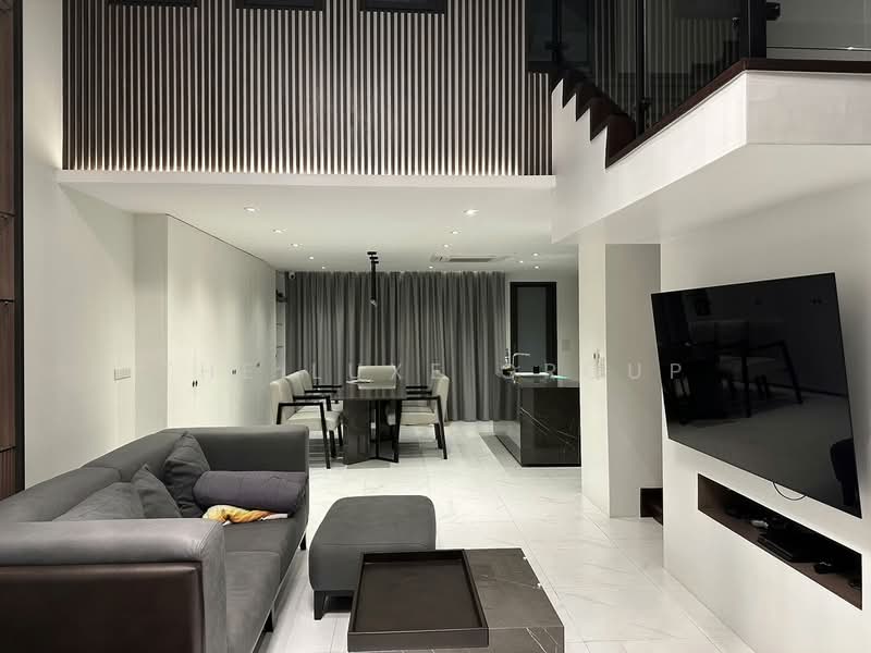 Townhouse in Sathorn, กรุงเทพ, ยานนาวา, สาทร, กรุงเทพ, 290 ตร.ม., บ้านเดี่ยว ให้เช่า, โดย The Luxe Group, 500434584 - DDproperty.com