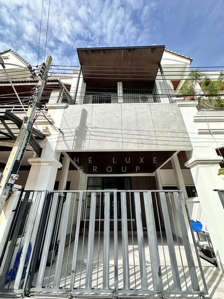 Townhouse in Sathorn, กรุงเทพ, ยานนาวา, สาทร, กรุงเทพ, 290 ตร.ม., บ้านเดี่ยว ให้เช่า, โดย The Luxe Group, 500434584 - DDproperty.com