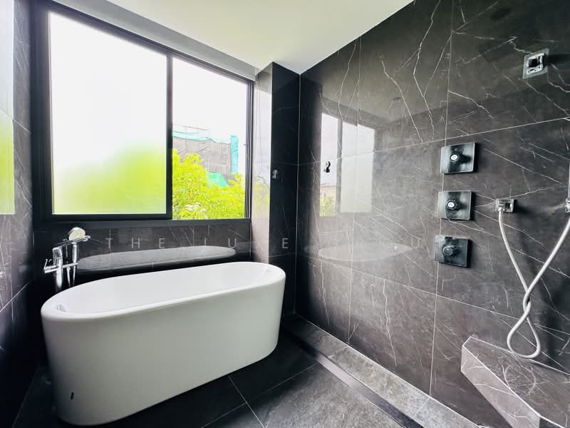 Townhouse in Sathorn, กรุงเทพ, ยานนาวา, สาทร, กรุงเทพ, 290 ตร.ม., บ้านเดี่ยว ให้เช่า, โดย The Luxe Group, 500434584 - DDproperty.com