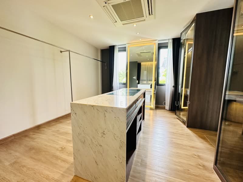 Townhouse in Sathorn, กรุงเทพ, ยานนาวา, สาทร, กรุงเทพ, 290 ตร.ม., บ้านเดี่ยว ให้เช่า, โดย The Luxe Group, 500434584 - DDproperty.com