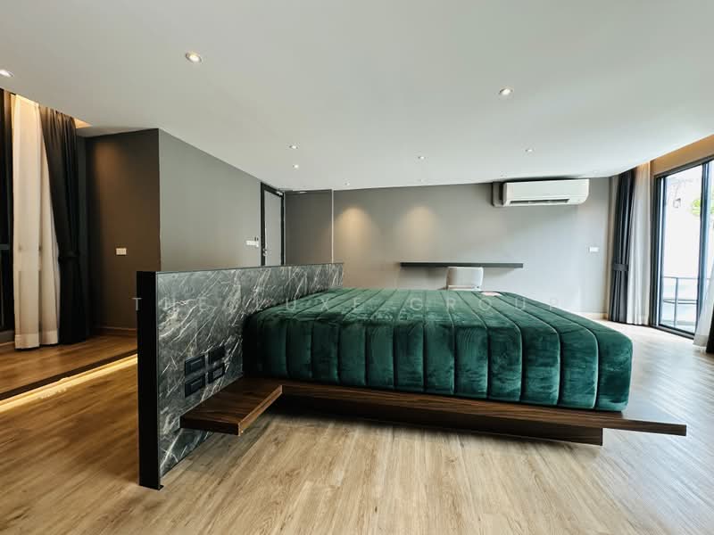 Townhouse in Sathorn, กรุงเทพ, ยานนาวา, สาทร, กรุงเทพ, 290 ตร.ม., บ้านเดี่ยว ให้เช่า, โดย The Luxe Group, 500434584 - DDproperty.com