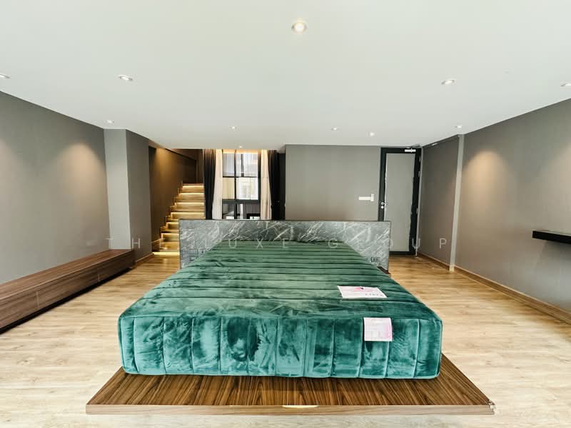 Townhouse in Sathorn, กรุงเทพ, ยานนาวา, สาทร, กรุงเทพ, 290 ตร.ม., บ้านเดี่ยว ให้เช่า, โดย The Luxe Group, 500434584 - DDproperty.com