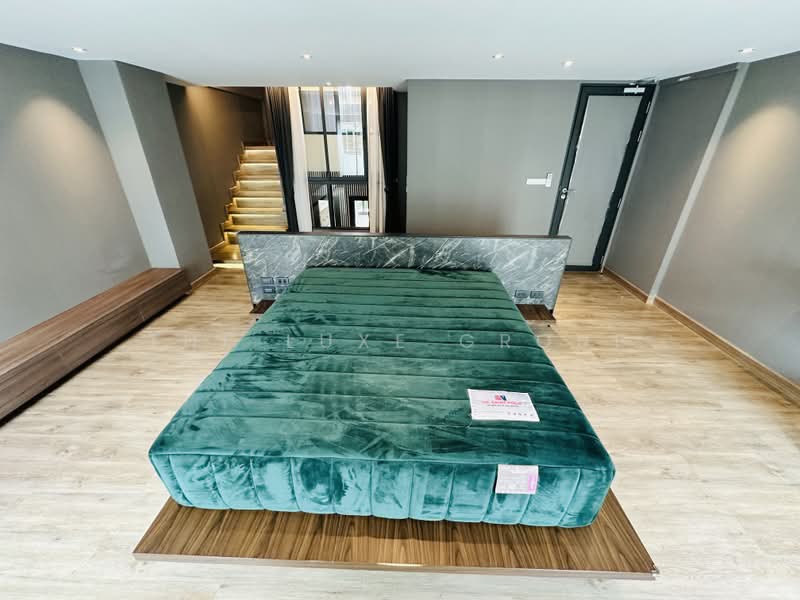 Townhouse in Sathorn, กรุงเทพ, ยานนาวา, สาทร, กรุงเทพ, 290 ตร.ม., บ้านเดี่ยว ให้เช่า, โดย The Luxe Group, 500434584 - DDproperty.com
