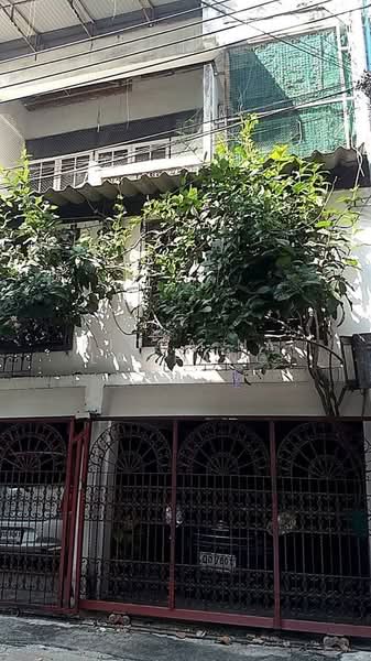 4-BR House, Bangkok, Phra Kanong, Khlong Toei, Bangkok, 4 Bedrooms, 250 sqm, Single Detached House For Sale, by Nicha Na Lampang, 500434600 - DDproperty.com