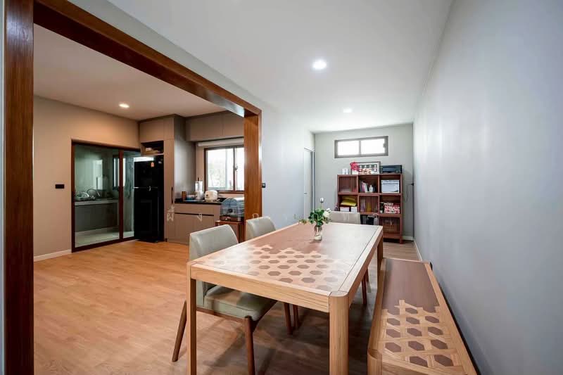 Burasiri Krungthep Kreetha, Bangkok, 95 Soi Pracha Ruam Chai, Hua Mak, Bang Kapi, Bangkok, 4 Bedrooms, 220 sqm, Single Detached House For Sale, by ผึ้ง ภรภัทร, 500434624 - DDproperty.com