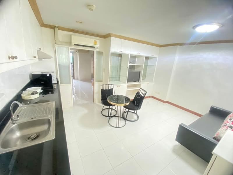 Rin House Condo, Bangkok, Soi Sukhumvit 39, Khlong Tan Nua, Watthana, Bangkok, 1 Bedroom, 50 sqm, Condo For Sale, by Sasithon Phonchuai, 500434661 - DDproperty.com