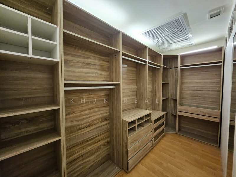 Nusasiri Grand, Bangkok, Soi Sukhumvit 42, Phra Kanong, Khlong Toei, Bangkok, 3 Bedrooms, 173 sqm, Condo For Rent, by Khun Real, 500434689 - DDproperty.com