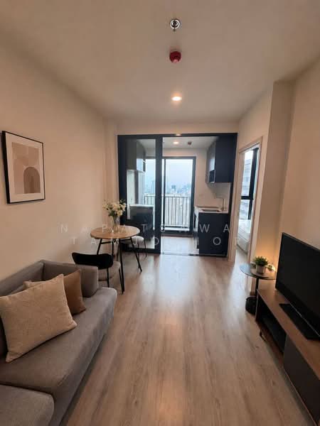 Nue District R9, Bangkok, 59 Rama 9 Road, Huai Khwang, Bangkok, 1 Bedroom, 30 sqm, Condo For Rent, by Napatsawan Tamjorhor, 500434715 - DDproperty.com