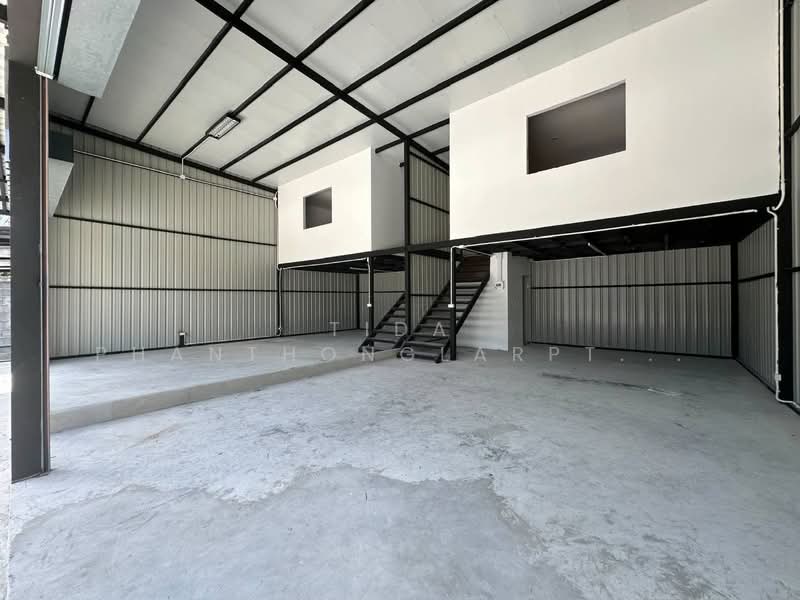 Warehouse with office space for rent, Sukhumvit 81, near BTS On Nut., Bangkok, Suan Luang, Suan Luang, Bangkok, , 170 sqm, Warehouse/Factory For Rent, by Tida phanthonglarptawee, 500434749 - DDproperty.com