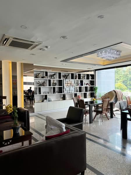 Witthayu Complex, Bangkok, 1673 New Petchaburi Road, Makkasan, Ratchathewi, Bangkok, 2 Bedrooms, 100 sqm, Condo For Rent, by Muhammad-ameen Waeyusoh, 500434823 - DDproperty.com