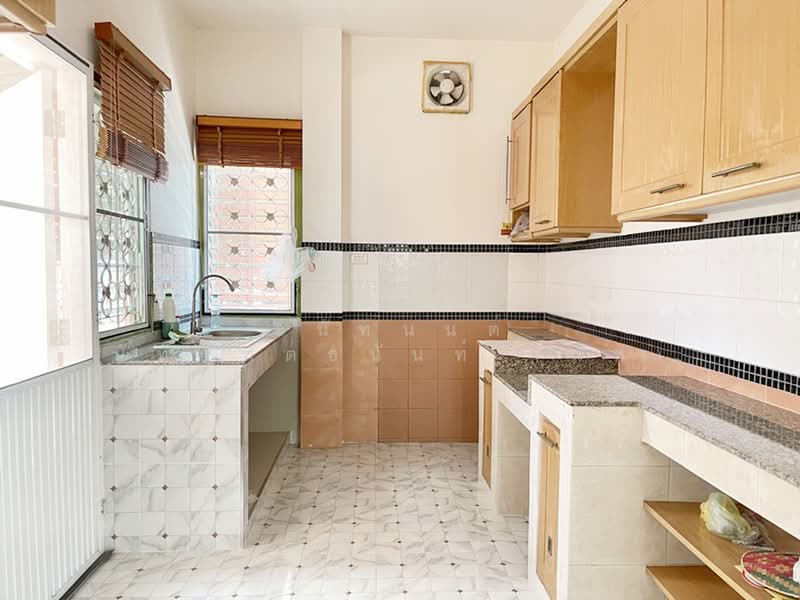 Vararom Prachauthit 98, Bangkok, Soi Pracha Uthit 98, Pracha Uthit Road, Thung Khru, Bangkok, 3 Bedrooms, 190 sqm, Single Detached House For Sale, by ธนัทนนต์ นัทธ์ทัตธนันท์ (นัท), 500434938 - DDproperty.com