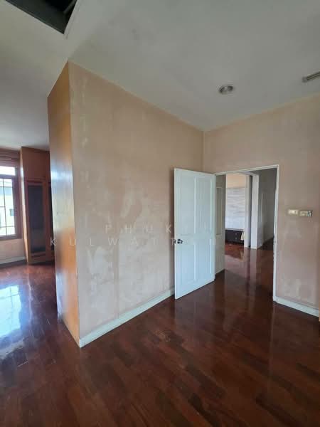 Narasiri Phatthanakan-Srinakarin,Bangkok, Bangkok, ศรีนครินทร์, Suan Luang, Bangkok, 5 Bedrooms, 600 sqm, Single Detached House For Sale, by Phukij Kulwattanayothin, 500434995 - DDproperty.com
