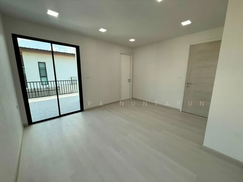AQ ARBOR Suanluang Rama 9-Pattanakarn, Bangkok, Chaloem Phrakiat Rama 9 Road Soi 48, Dok Mai, Prawet, Bangkok, 3 Bedrooms, 280 sqm, Single Detached House For Sale, by Nichapa Nuntapun, 500435042 - DDproperty.com