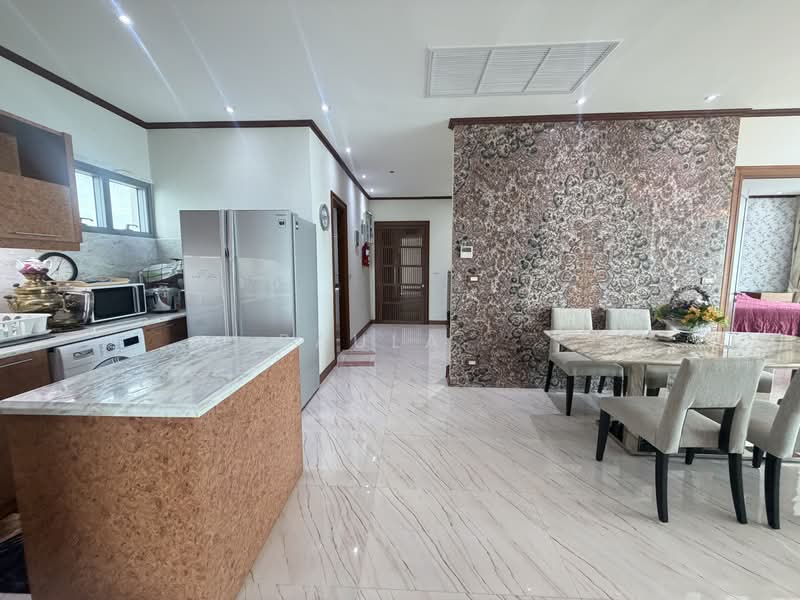 Casalunar Paradiso, Chon Buri (Pattaya), Sukhumvit Road, Saen Suk, Muang Chon Buri, Chon Buri (Pattaya), 3 Bedrooms, 150 sqm, Condo For Sale, by Paula ., 500435058 - DDproperty.com