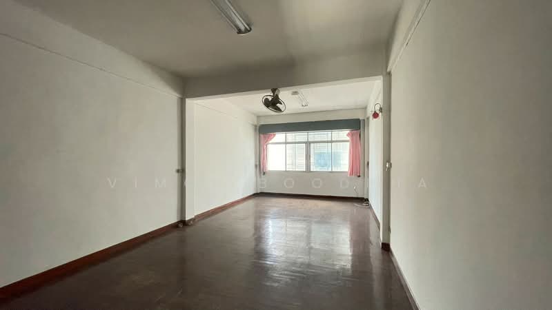 อาคารพาณิชย์ ทําเลทอง ติดถนนใหญ่, Bangkok, Lat Phrao, Bangkok, , 300 sqm, Shophouse For Sale, by Vimon Boodpha, 500435082 - DDproperty.com
