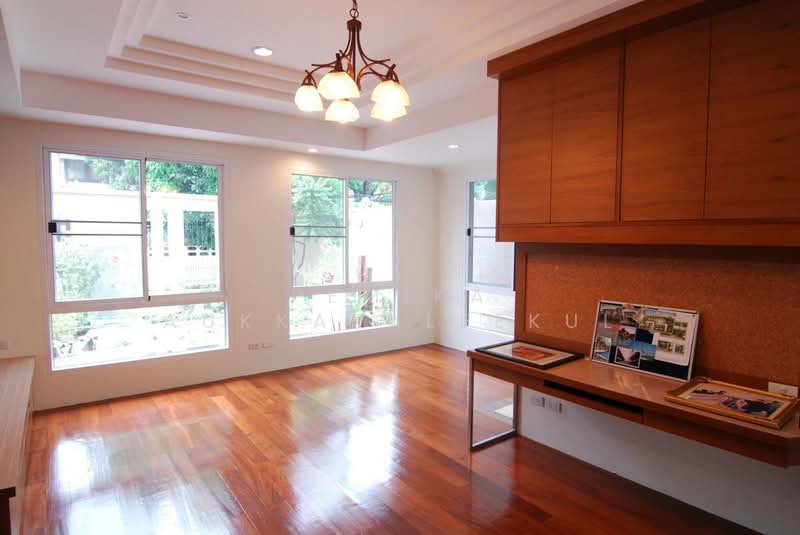 4-BR House, Bangkok, Samsen Nai, Phaya Thai, Bangkok, 4 Bedrooms, 320 sqm, Single Detached House For Sale, by Pemika Aukkaraleekul, 500435130 - DDproperty.com